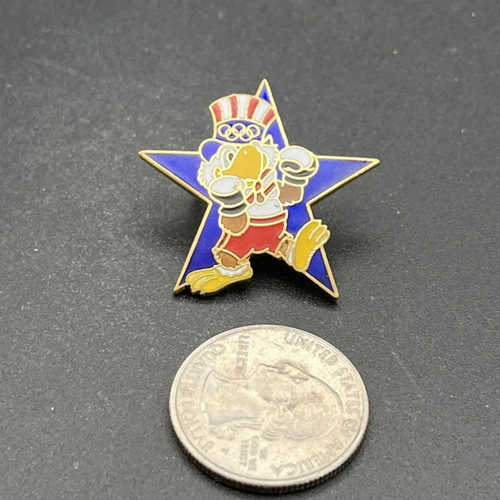 1984 Los Angeles Olympics Sam The Eagle Boxing Event Star Lapel Hat Pin‎